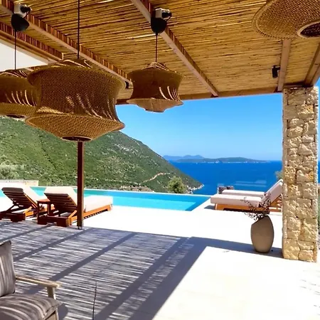 Calliste Vila Evgiros